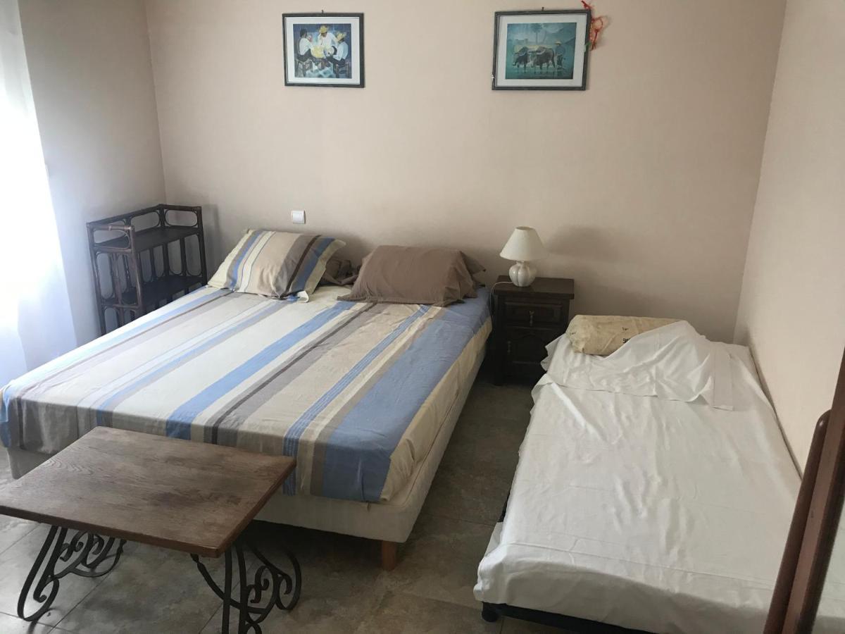 Chambre 3 Villeneuve les Béziers Extérieur photo